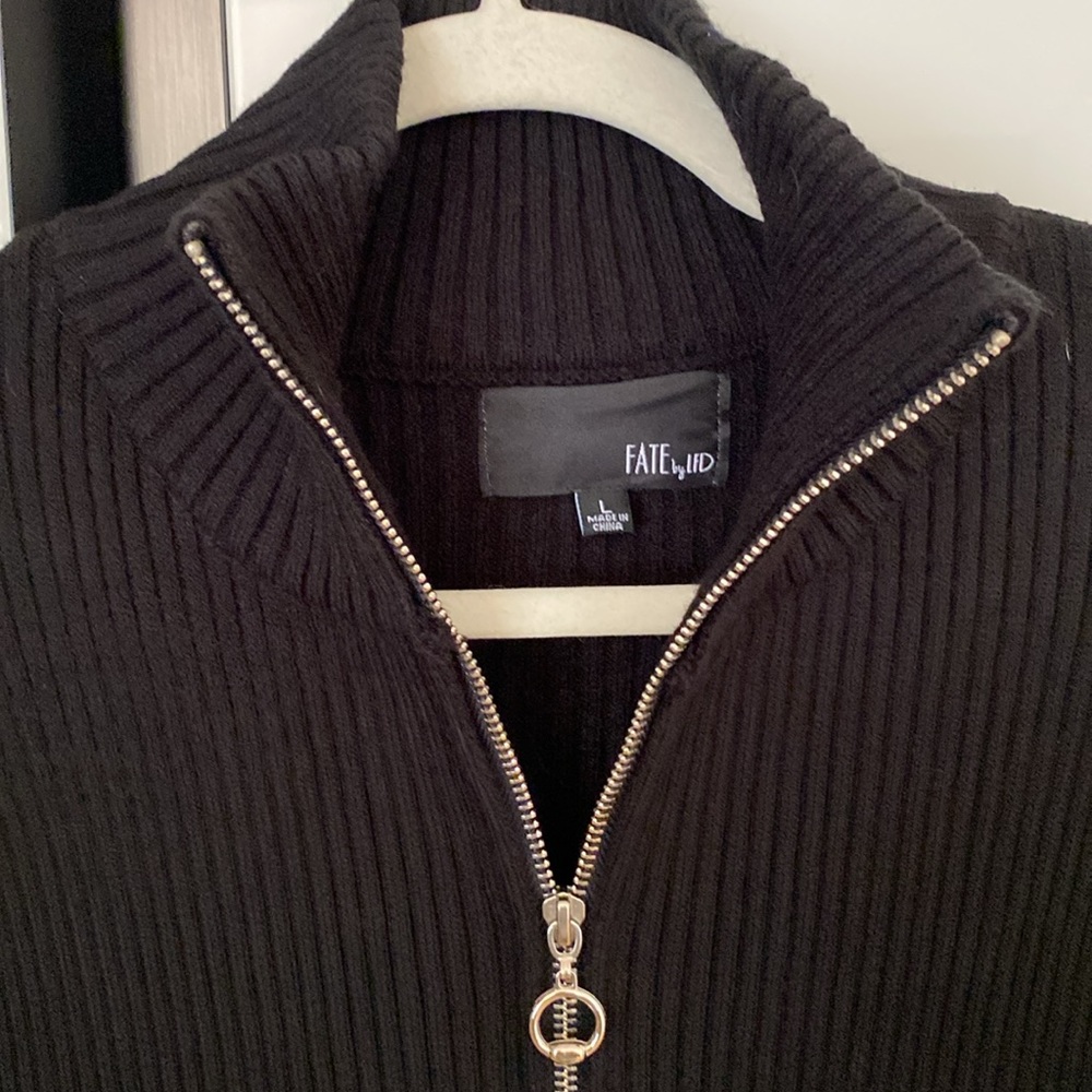 FATE by LFD black, midi, double zip, long sleeve cardigan, New w/o tags - Picture 3 of 5